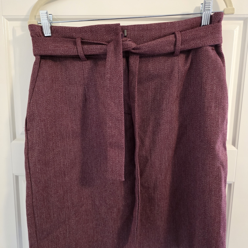 Elegant Burgundy Loft Skirt